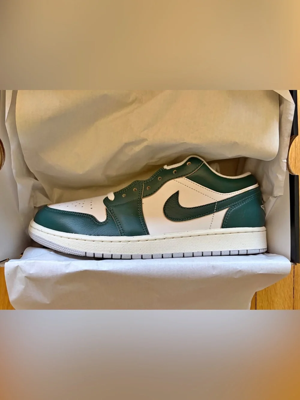 Air Jordan 1 Low SE Sneakers in Green and White *RARE COLOR*